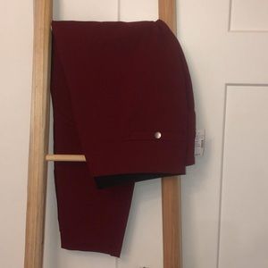 Pull on skinny pant.